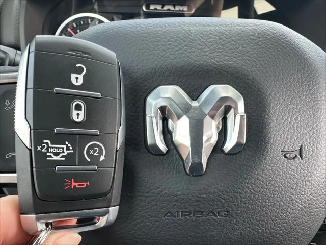 2026 Ram 1500 Big Horn Crew Cab 4x4 5'7" Box