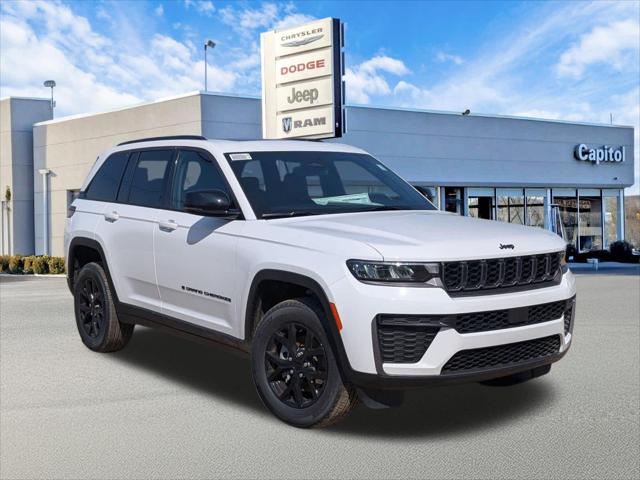 2026 Jeep Grand Cherokee GRAND CHEROKEE LAREDO ALTITUDE 4X4