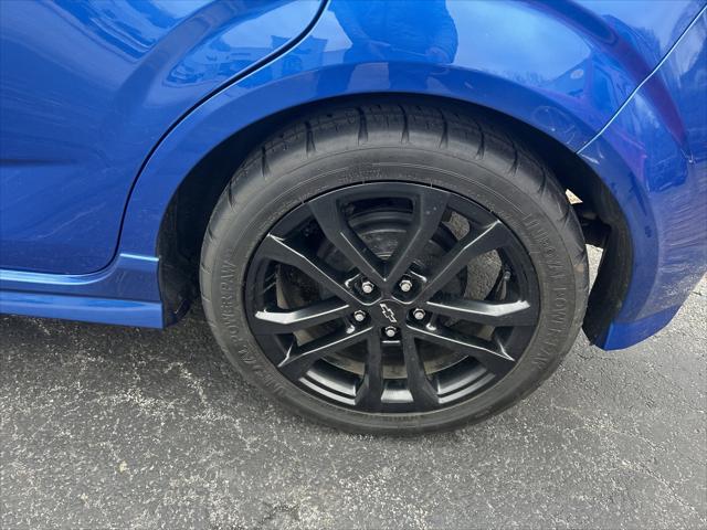2020 Chevrolet Sonic FWD Hatchback Premier 5-Door