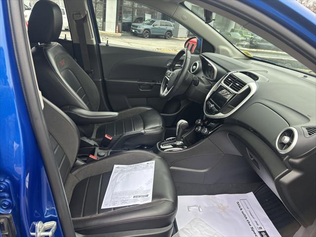 2020 Chevrolet Sonic FWD Hatchback Premier 5-Door