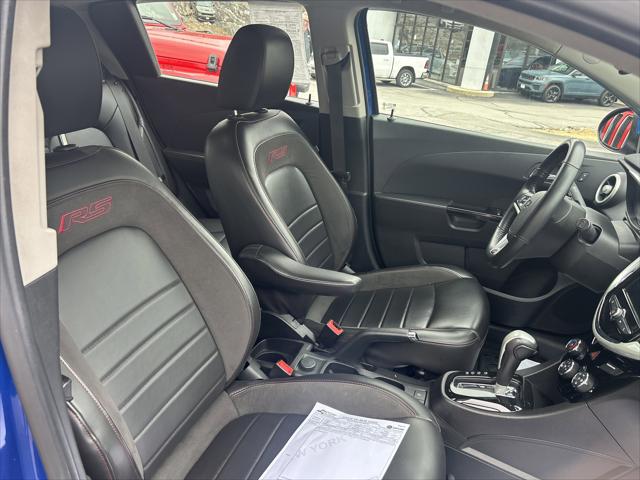 2020 Chevrolet Sonic FWD Hatchback Premier 5-Door