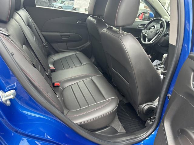2020 Chevrolet Sonic FWD Hatchback Premier 5-Door
