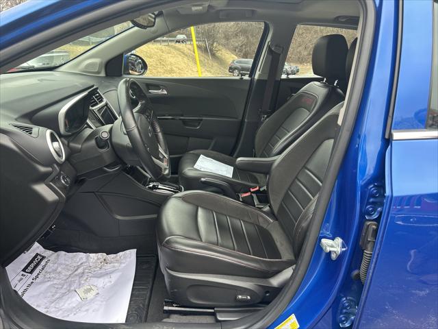 2020 Chevrolet Sonic FWD Hatchback Premier 5-Door