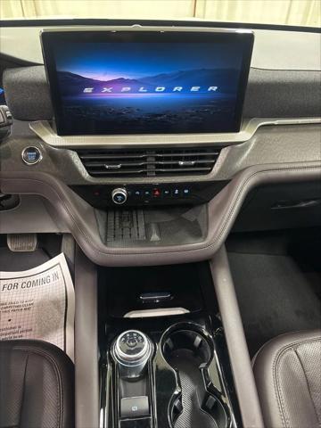 2025 Ford Explorer Platinum