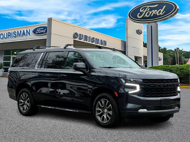 2022 Chevrolet Suburban 4WD LT