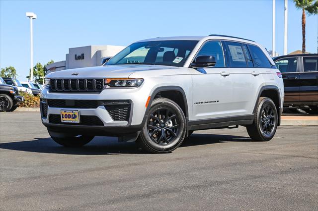 2026 Jeep Grand Cherokee Altitude 4x4 for sale in Lodi, CA