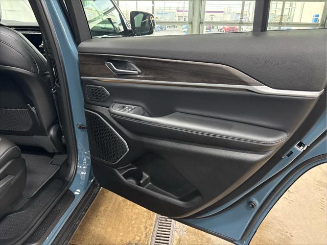 New 2026 Jeep Grand Cherokee L Limited 4x4 For Sale in Wilmington, OH