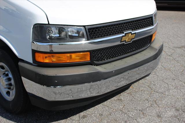 2026 Chevrolet Express Cargo Van 2500 Regular Wheelbase, WT, RWD