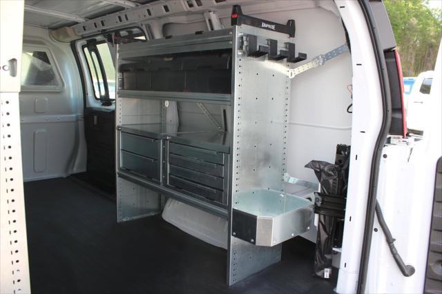 2026 Chevrolet Express Cargo Van 2500 Regular Wheelbase, WT, RWD