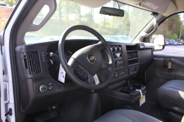 2026 Chevrolet Express Cargo Van 2500 Regular Wheelbase, WT, RWD