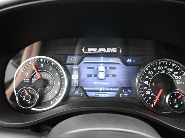 2025 Ram 1500 Big Horn Crew Cab 4x4 5'7" Box