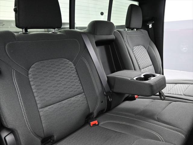 2025 Ram 1500 Big Horn Crew Cab 4x4 5'7" Box
