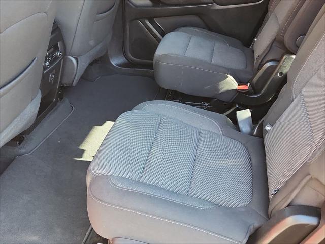 2023 Chevrolet Traverse AWD LT Cloth