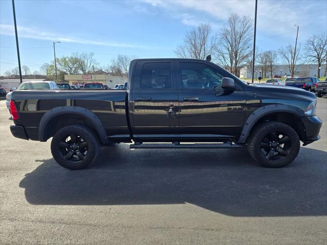 2017 Ram 1500 Express Quad Cab 4x4 6'4" Box