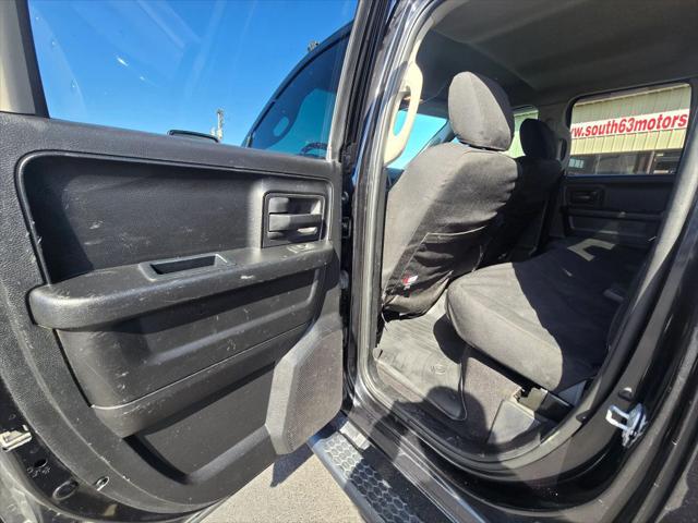 2017 Ram 1500 Express Quad Cab 4x4 6'4" Box