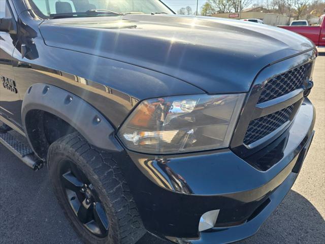 2017 Ram 1500 Express Quad Cab 4x4 6'4" Box