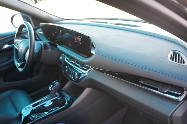 2025 Buick NV Sport Touring FWD