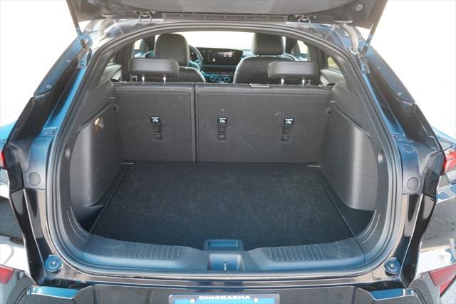 2025 Buick NV Sport Touring FWD