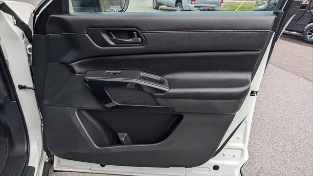 2023 Nissan Pathfinder S 4WD