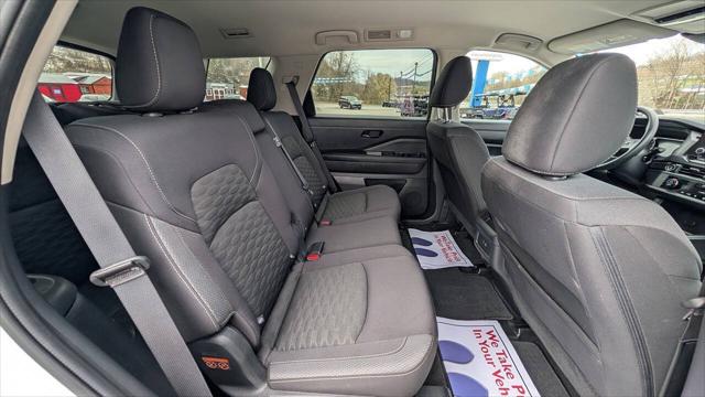 2023 Nissan Pathfinder S 4WD