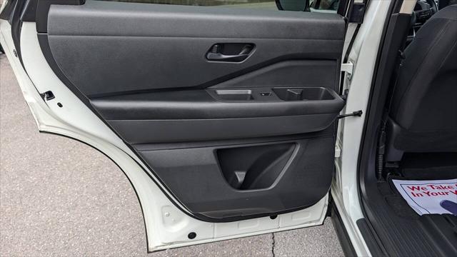 2023 Nissan Pathfinder S 4WD