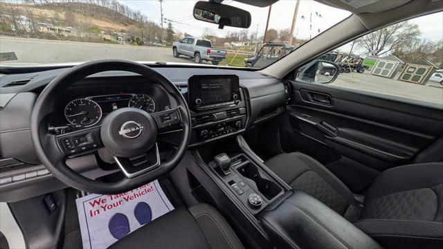 2023 Nissan Pathfinder S 4WD