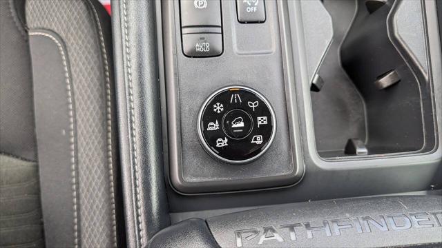 2023 Nissan Pathfinder S 4WD
