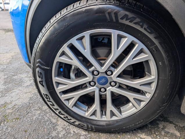 2021 Ford Escape SEL