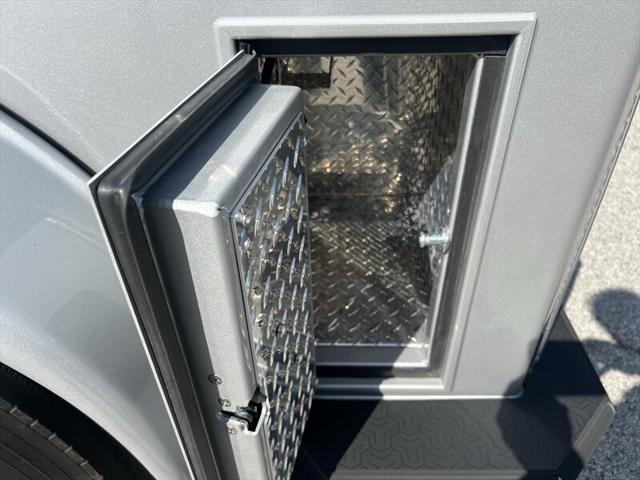 2025 Freightliner Lh5 SPORTCHASSIS