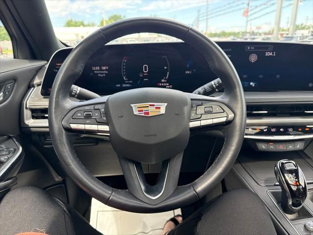 2024 Cadillac XT4 AWD Premium Luxury