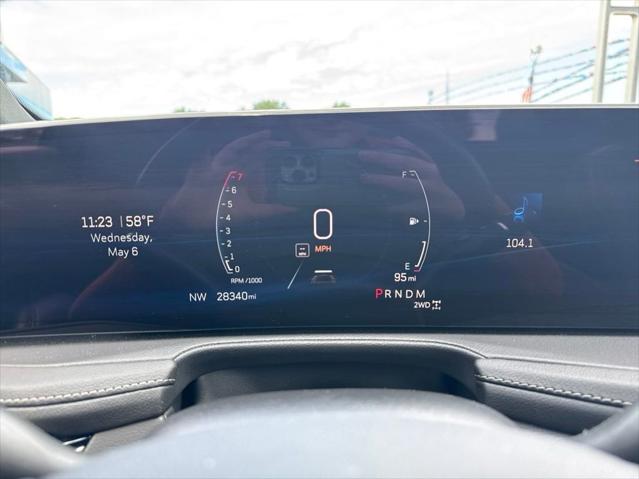 2024 Cadillac XT4 AWD Premium Luxury