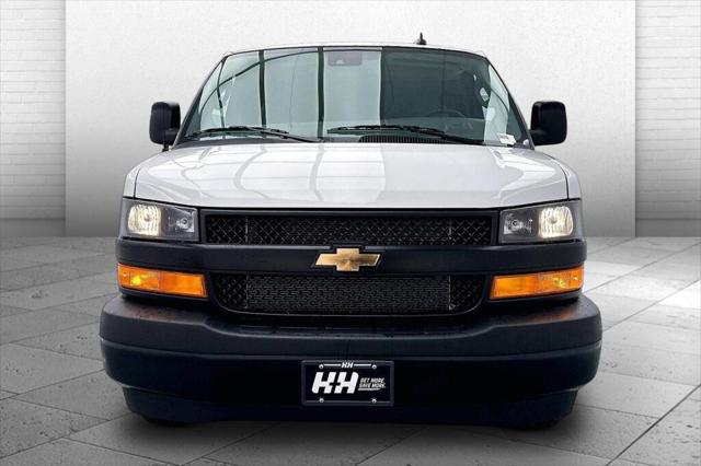 2026 Chevrolet Express Passenger 3500 Extended Wheelbase, LS, RWD