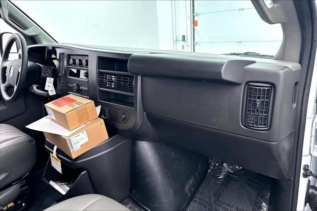 2026 Chevrolet Express Passenger 3500 Extended Wheelbase, LS, RWD