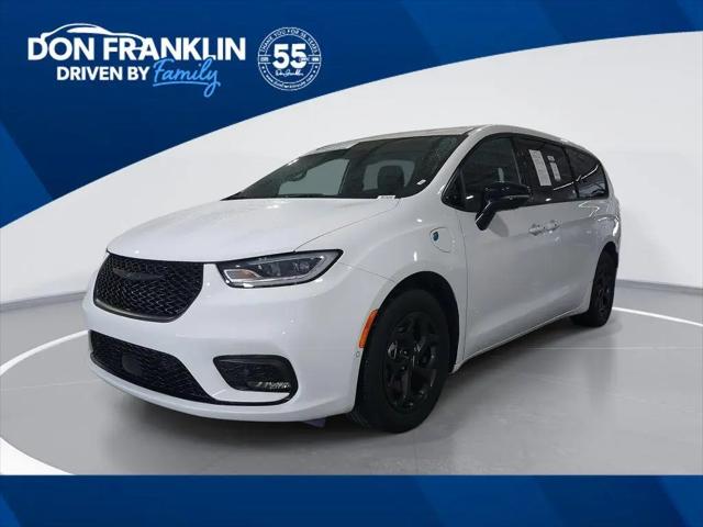 2024 Chrysler Pacifica Hybrid S Appearance Pkg for sale in Campbellsville, KY