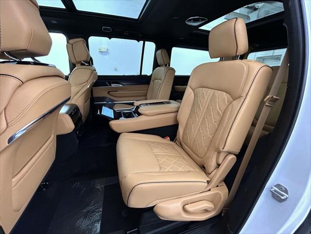 2026 Jeep Grand Wagoneer Summit Reserve 4x4