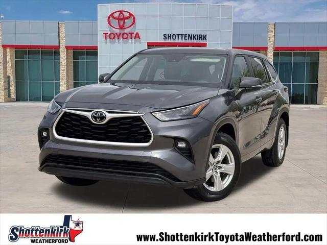 2024 Toyota Highlander LE for sale in Weatherford, TX