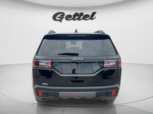 New 2026 Diamond Black Crystal Pearl-Coat Exterior Paint Jeep  image 6