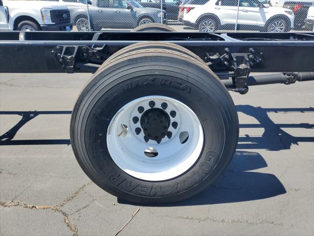 2027 Ford F-650 Straight Frame Gas Base
