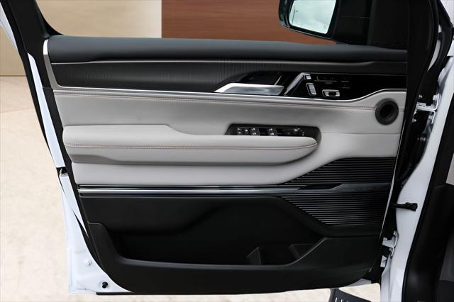 2026 Jeep Grand Wagoneer Summit Obsidian 4x4