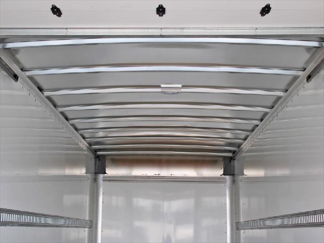 2025 Isuzu FTR Unknown