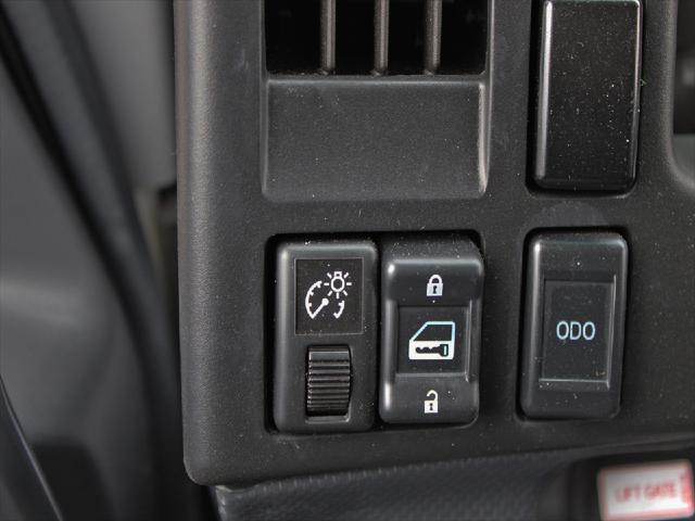 2025 Isuzu FTR Unknown
