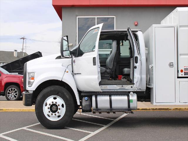 2022 Ford F-750 Unknown