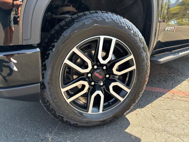 2025 GMC Sierra 1500 4WD Crew Cab Short Box AT4