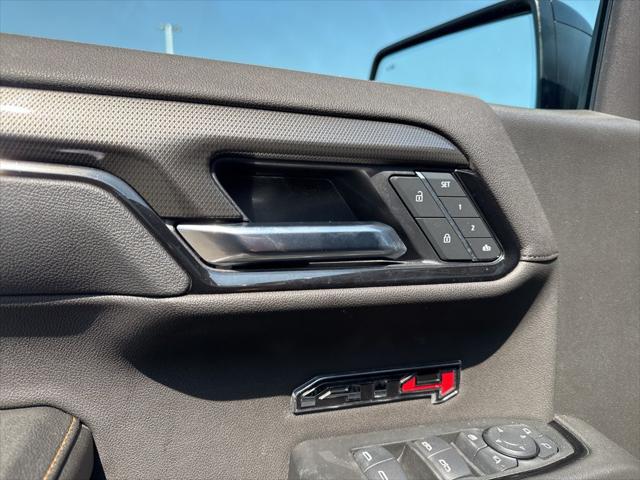 2025 GMC Sierra 1500 4WD Crew Cab Short Box AT4