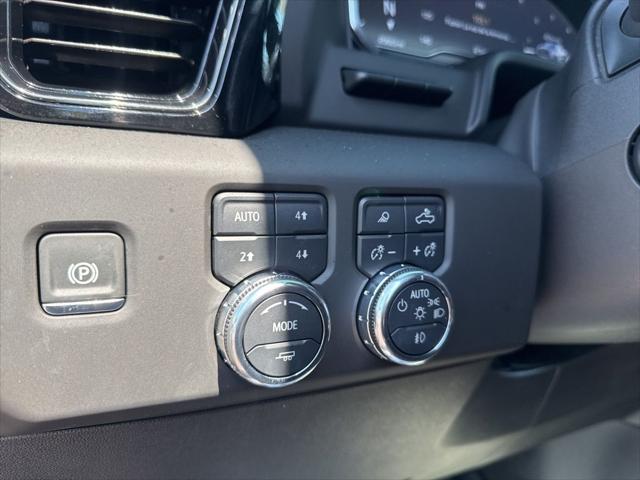 2025 GMC Sierra 1500 4WD Crew Cab Short Box AT4