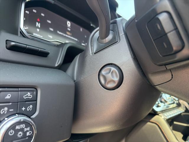 2025 GMC Sierra 1500 4WD Crew Cab Short Box AT4