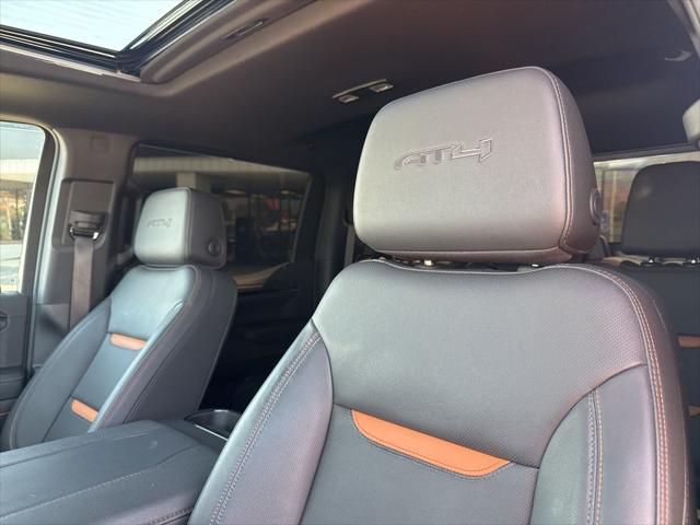 2025 GMC Sierra 1500 4WD Crew Cab Short Box AT4