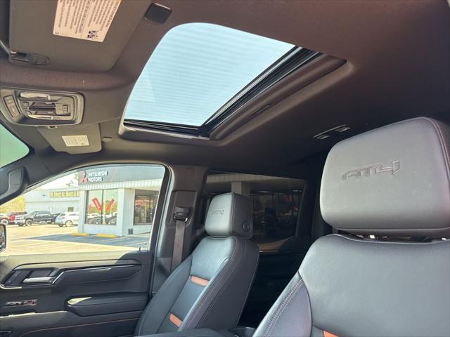 2025 GMC Sierra 1500 4WD Crew Cab Short Box AT4