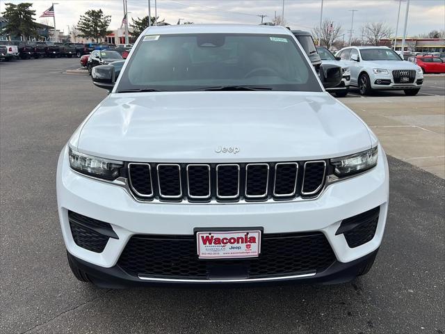 2026 Jeep Grand Cherokee GRAND CHEROKEE LAREDO X 4X4