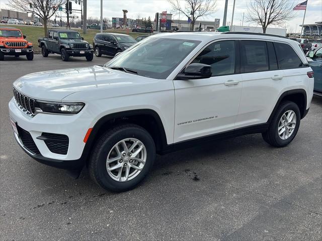 2026 Jeep Grand Cherokee GRAND CHEROKEE LAREDO X 4X4